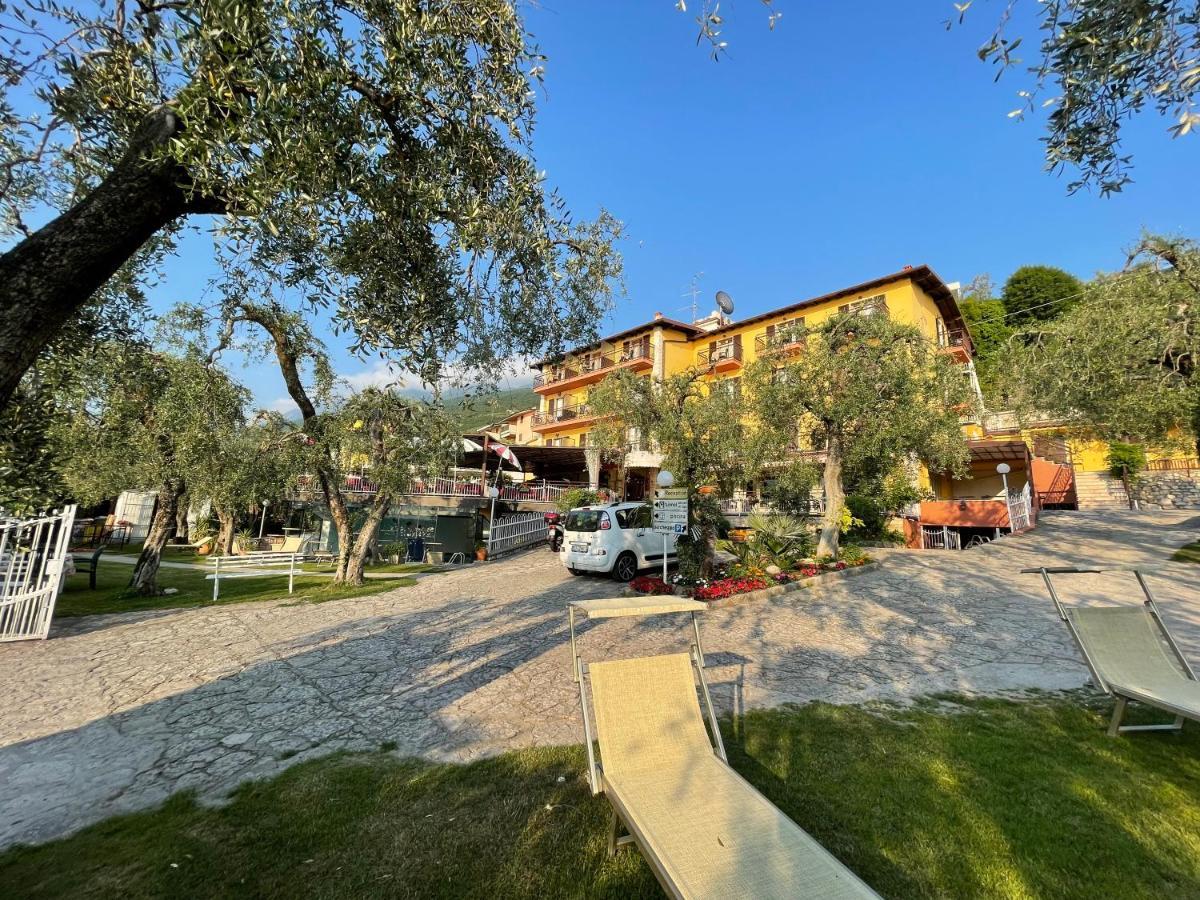 Hotel Rabay Brenzone sul Garda Esterno foto