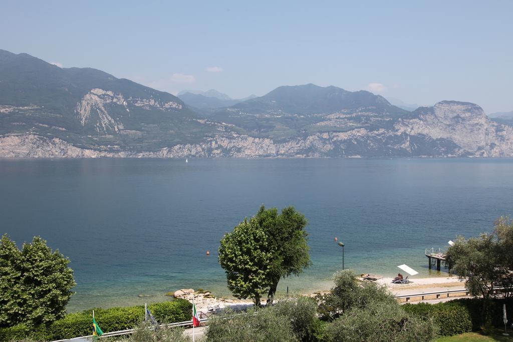 Hotel Rabay Brenzone sul Garda Esterno foto